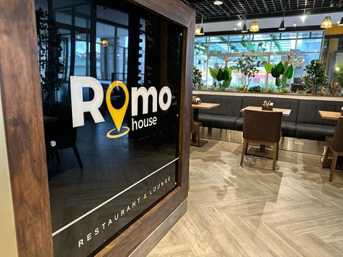 romo house restaurant and lounge